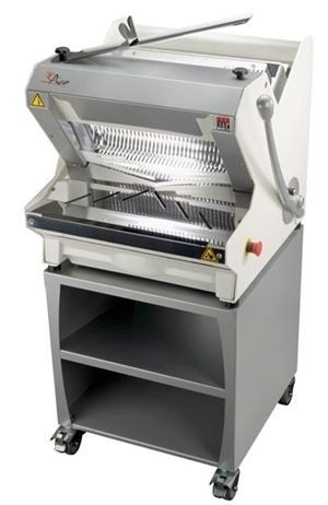 Masina manuala de feliat paine, grosime feliere: la alegere intre 9 -11mm, putere absorbita: 1500W