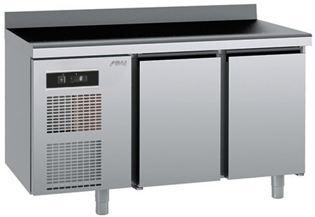 Masa rece adosata cu 2 usi, capacitate 290 litri, temperatura 0°C-+10°C,